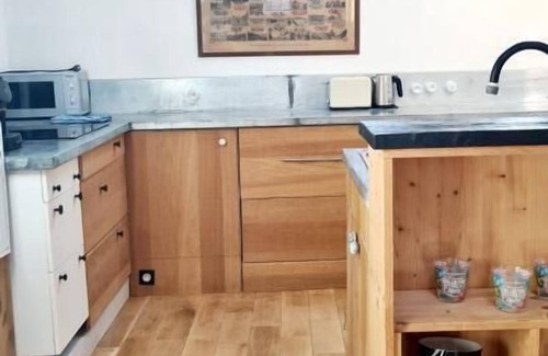 Canclaux Apartment | Le petit bois: Superb house with garden!