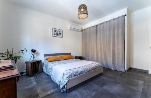 Courthezon Apartment | Le Petit Cocon de Provence - Appt climatisé