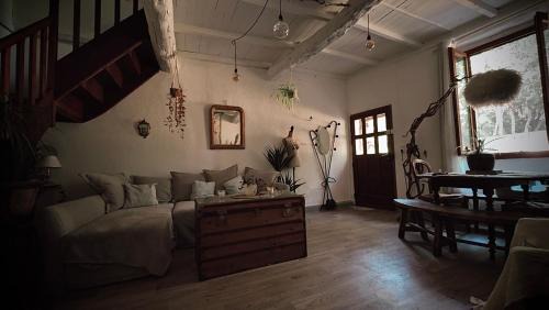 Brissac House | Le petit coin de Paradis