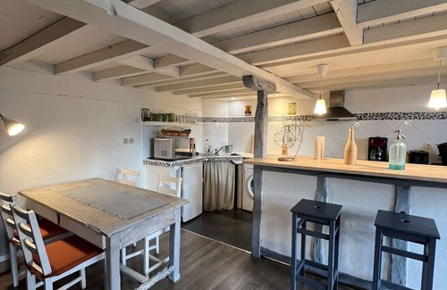 Revel Other | Le petit gite dans la prairie