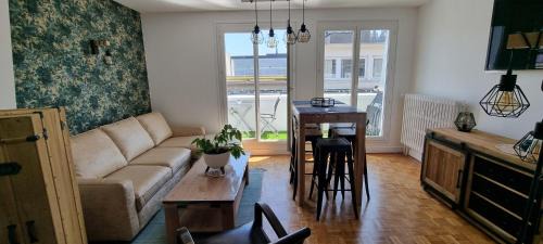 Quartier Vieux Marche-Cathedrale Apartment | Le Petit Horloge