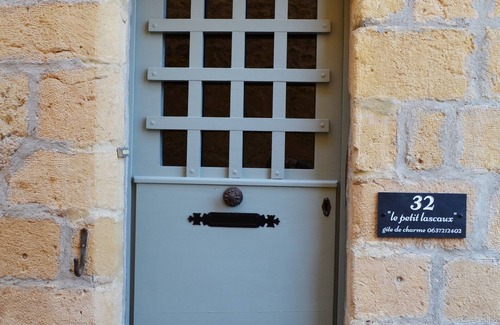 Montignac House | 'Le Petit Lascaux'.