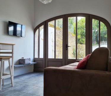 Blere House | Le Petit Logis