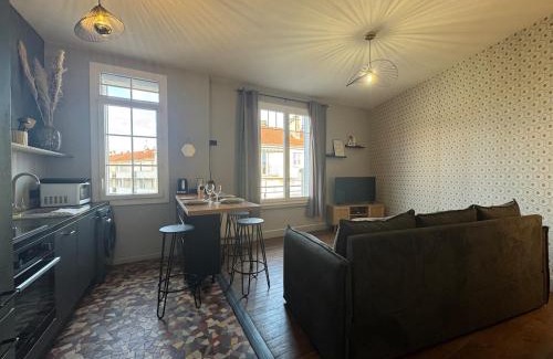 Quartier de France Apartment | Le petit Lyautey - Retro-chic atmosphere