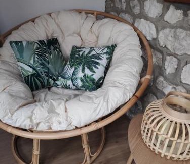 Tosny House | Le Petit Paradis