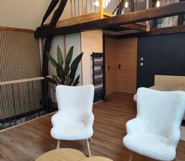 Tosny House | Le Petit Paradis