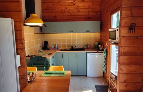 Saint-Paul-les-Dax Ski Chalet | Le Petit Refuge: Cocon Douillet Pour 2, au Calme Dans la Forêt Piscine Partagée