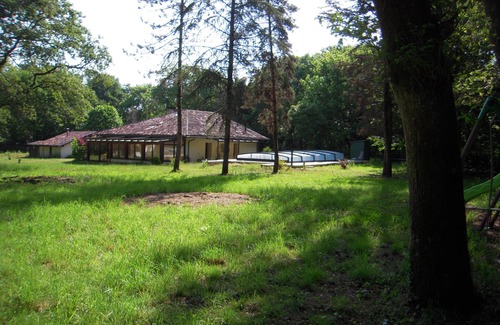 Saint-Paul-les-Dax Ski Chalet | Le Petit Refuge: Cocon Douillet Pour 2, au Calme Dans la Forêt Piscine Partagée