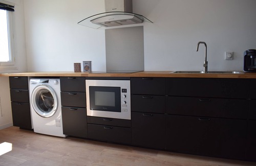 Saint-Ouen-l'Aumone Condo | Le Petit Saint Ouennais 30 minutes from Paris
