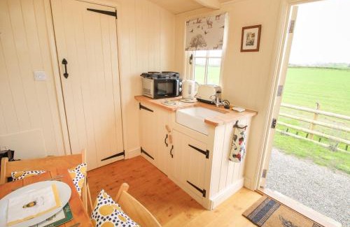 Clows Top House | Le Petite Pound House