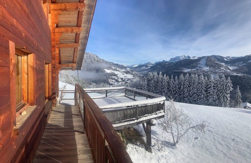Saint-Nicolas-la-Chapelle Ski Chalet | Le Plan 007 Chalet de 10 Personnes Face au Mont-blanc Avec une vue Imprenable