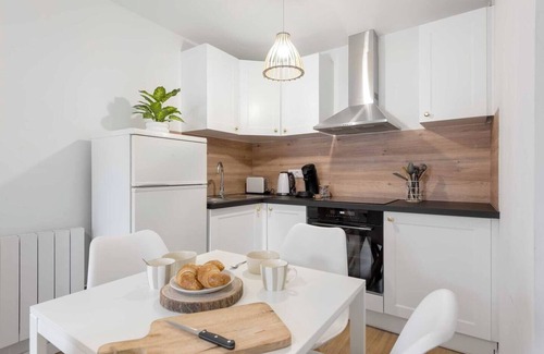 Mazamet Apartment | Le Polaire : T2 Ambiance Douce et Chaleureuse