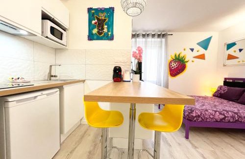 Belfort Apartment | Le Pop Art - Studio near Train Station - 2 people