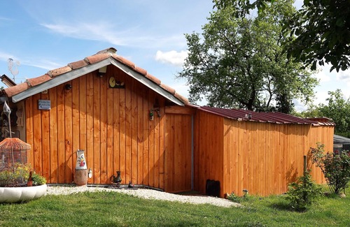 Puyjourdes Cottage | LE POULAILLER 46 THE HEN HUT cottage 0688105734