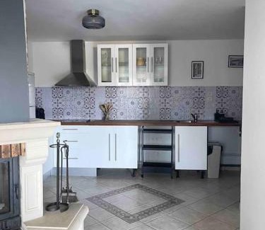 Saint-Priest-en-Jarez Apartment | Le Priest - Calme, hopital nord, fac de médecine