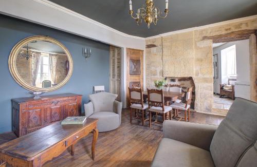 Saint-Cyprien House | Le Prieuré "Péridoors" - Élégance, Histoire & Jacuzzi