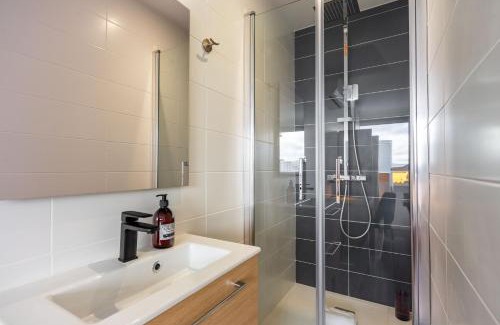 Saint Nicolas - Charles III - Ville vieille - Trois Maisons - Leopold Apartment | Le Prouvé II - Très bel appartement climatisé