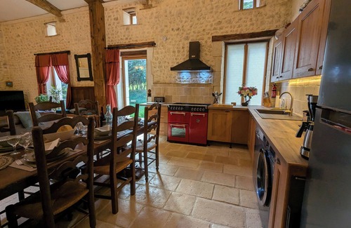 Saint-Aulais-la-Chapelle House | Le Ptit Manoir des Miroirs, charming 4-star gîte, private heated pool