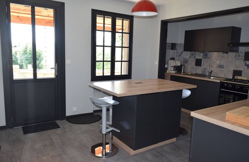 Charbonnieres-les-Vieilles House | Le Quiet Gîte à la Campagne