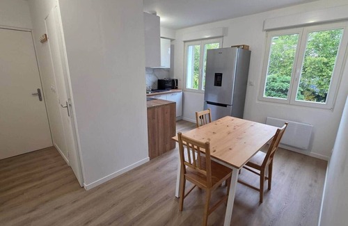 Arras Apartment | Le quai 22, Arras station - 3 bedrooms and 3 bathrooms