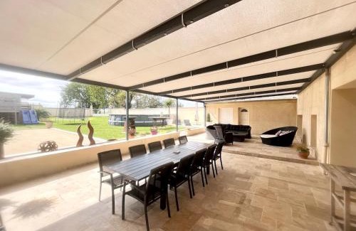 Champlay Villa | Le Rétro Club Discothèque