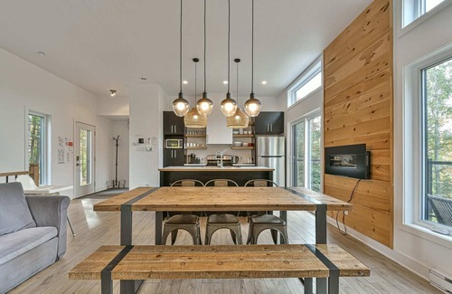 Chertsey Ski Chalet | Le Raton | spa | waterfront | dogfriendly