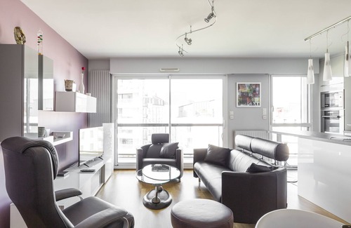 Bourg-l'Eveque Apartment | Le Reflet Citytrip au bord de l'eau