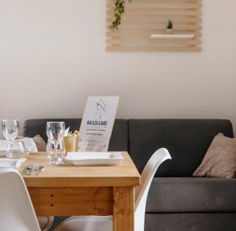 Pont Rean Apartment | Le Reflet des Cygnes