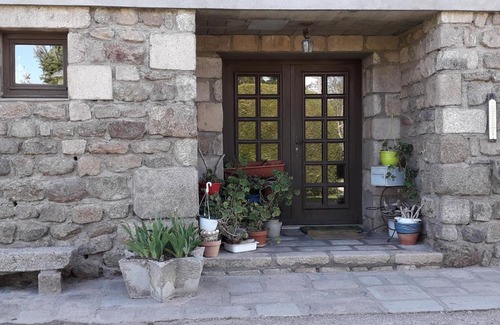 Saint-Maurice-en-Gourgois Apartment | Le REFUGE