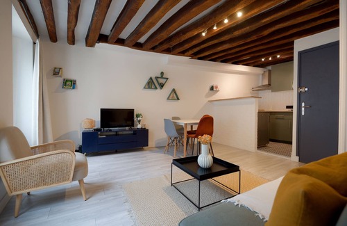 Fontainebleau Apartment | Le refuge Bellifontain - Au cœur de la ville