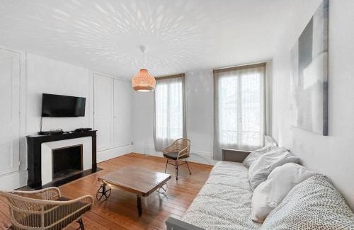 Chalons-en-Champagne Apartment | Le Refuge Châlonnais - City Centre, Wifi, Parking