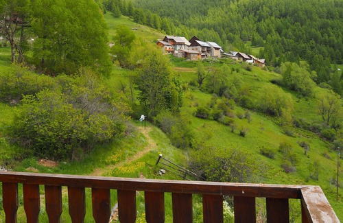 Chateau-Ville-Vieille Ski Chalet | Le "refuge" au Coeur du Queyras