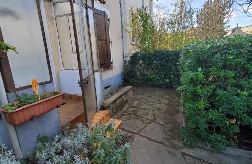 Draveil Apartment | Le Refuge Nature à 20 min de Paris et d'Orly via RER Juvisy