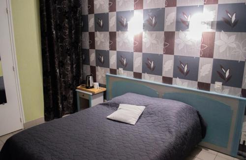 Vibraye Hotel | Le relais du chapeau rouge