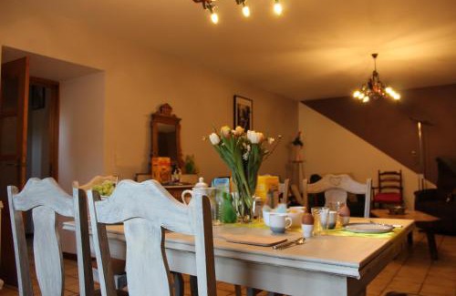 Tenneville House | Le relais du cheval blanc