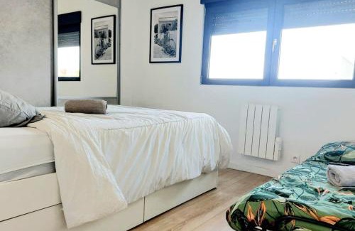 Velaux Apartment | "Le Relax" - Velaux appart climatisé - 6 pers avec terrasse à 15 min plage et aéroport