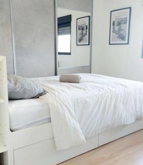 Velaux Apartment | "Le Relax" - Velaux appart climatisé - 6 pers avec terrasse à 15 min plage et aéroport