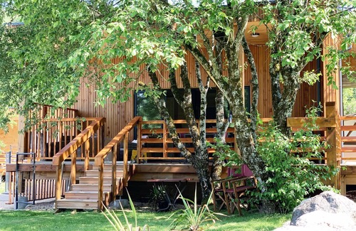 Doucier House | LE RENARD AIR-CONDITIONED WOODEN HOUSE