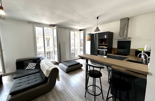 Rochefort Apartment | Le République 8 - Apartment in the city center & close to the thermal baths