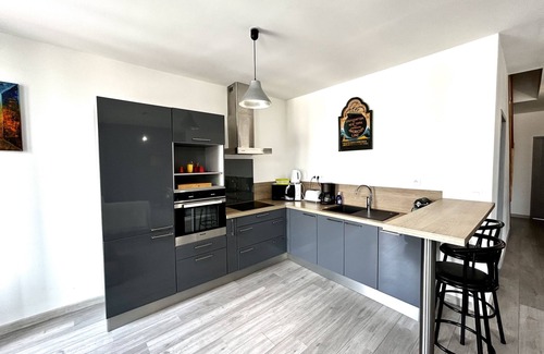 Rochefort Apartment | Le République 8 - Apartment in the city center & close to the thermal baths