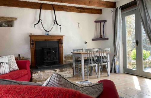 Telgruc-sur-Mer Cottage | Le Rhun - Ecurie, beau gîte rustique