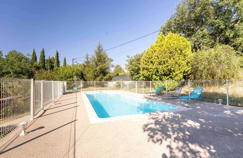 Salavas Apartment | Le Rieusset 1 - Three Bedroom Apartment, Sleeps 6