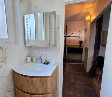 Centre Ville Rive Gauche Apartment | Le Rive Gauche by Beds76, Grand Parking