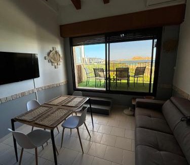 L'Ile-Rousse Apartment | Le Rocher - Appt pour 6 climatisé avec piscine