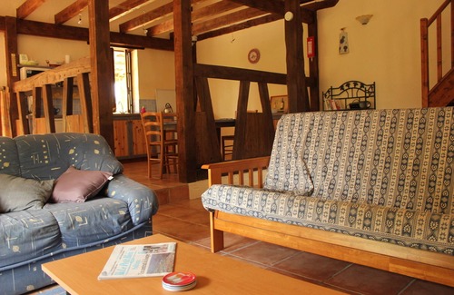 Lacapelle-Biron House | Le Rosier, Gîtes de Peyrounou. Spacious 2 bedroom gîte.