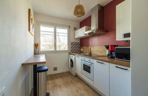 Saint-Brieuc Apartment | Le Rostand - Charming, bright apartment