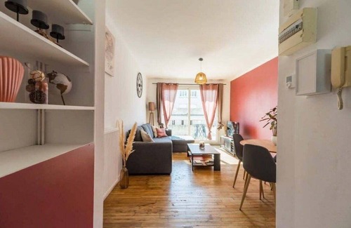 Saint-Brieuc Apartment | Le Rostand - Charming, bright apartment