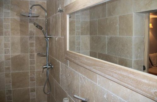 Saint-Benoit Bed & Breakfast | LE RUBINJO 2