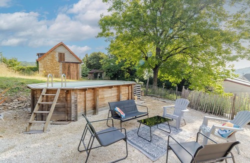 Saint-Amand-de-Coly House | Le Séchoir – Authentic House with Private Pool in Périgord Noir, Perfect for Families or Groups