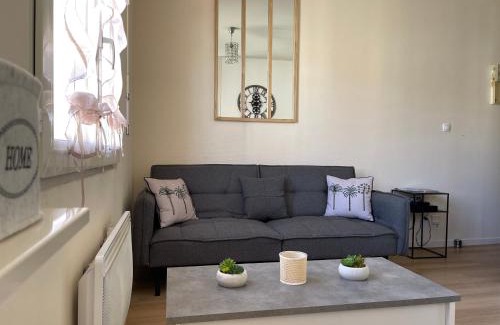 Les 3 Cites Apartment | Le Sablier - Centre ville - 15 min du Futuroscope